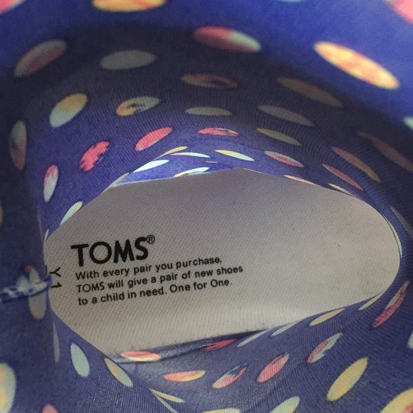 Brand New TOMS Rain Boot Size 1 - Picture 5 of 7